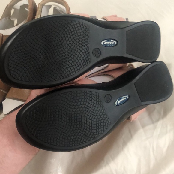 NEW: 2 Pair Dr. Scholl’s Sandals - Picture 5 of 5